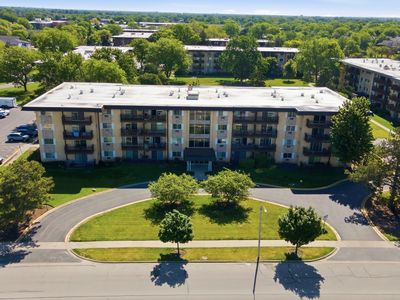 2218 S Goebbert Rd APT 496