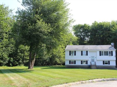 4 Howard George Ct