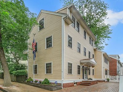 13 Oak St