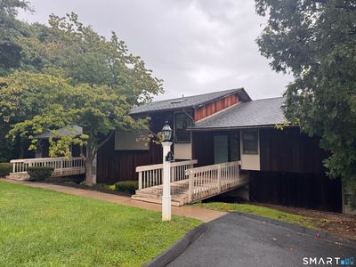 8-B Country Squire Drive #8B