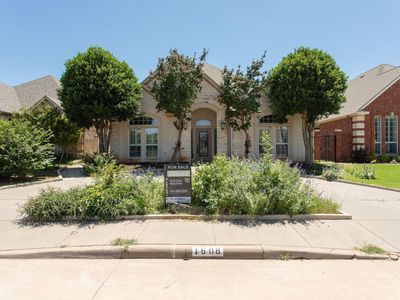1608 Tanglewood Dr