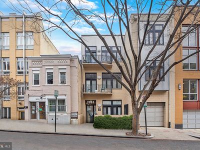 2357 Champlain St NW APT 201