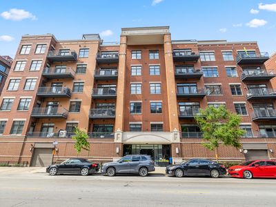 560 W Fulton St APT 403