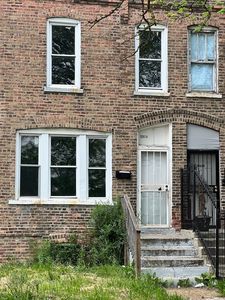 10614 S Langley Ave #10614