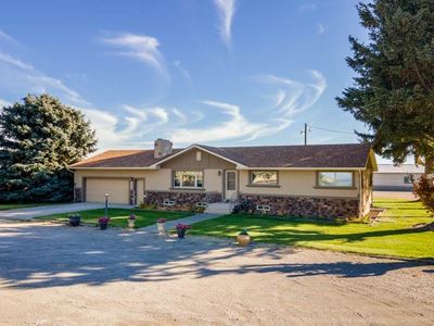 2049 Truckersville Rd