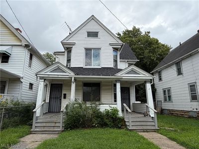 2153 W 96th St