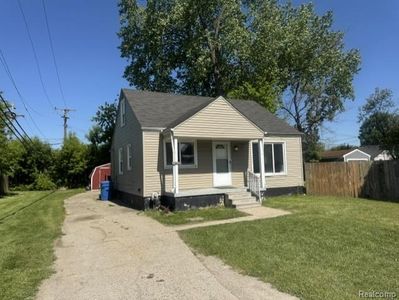 26648 Schoenherr Rd