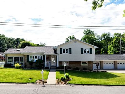 224 Country Club Blvd