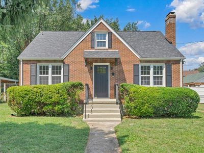 2518 Ravenwood Ave NW