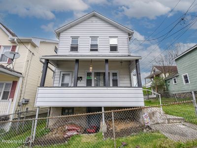114 Hemlock St