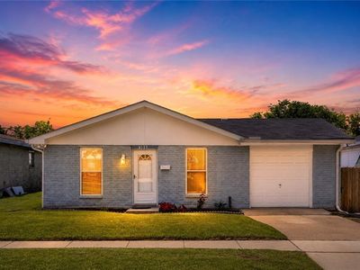 4137 W Loyola Dr
