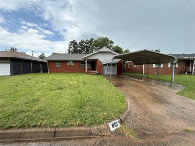 801 Lotus Ave