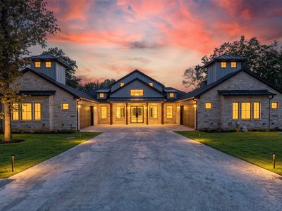 574 Clubhouse Dr