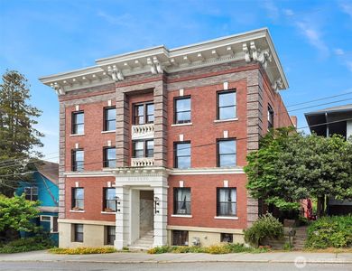 416 E Roy Street #H