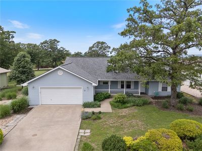 33 Holiday Island Dr