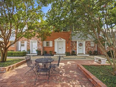 1205 Roaring Springs Rd #1205