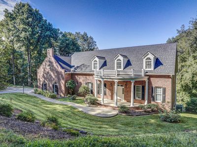1212 Wahoo Valley Rd