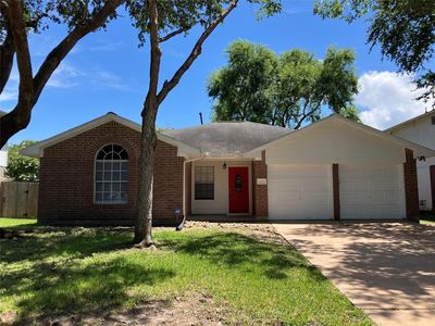 Property at 1827 Oak Ridge Dr, Kemah, TX
