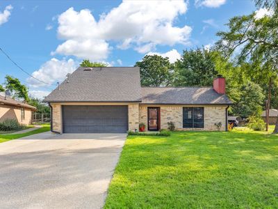 302 Cindi Ct