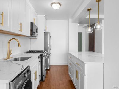 820 Boynton Avenue #11 K