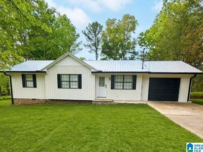 Property at 189 Boozer Dr, Jacksonville, AL