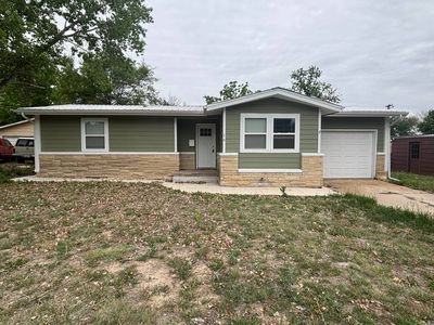 16 Walnut Dr