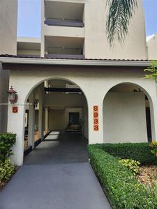 8933 SW 123rd Ct APT 108