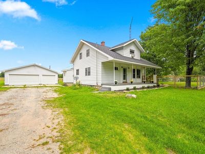 3433 E 46th Rd
