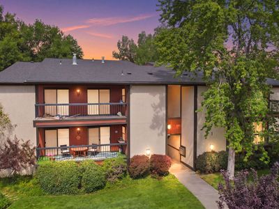 600 E Marshwood Ln Unit B