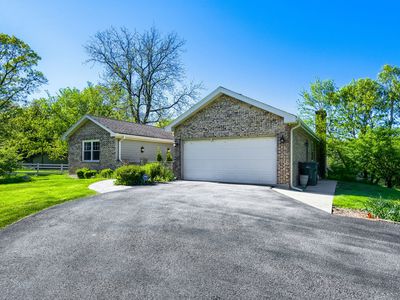 22888 W North Lakewood Ln