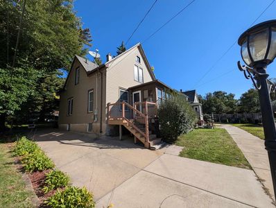2016 Hutchins Ave