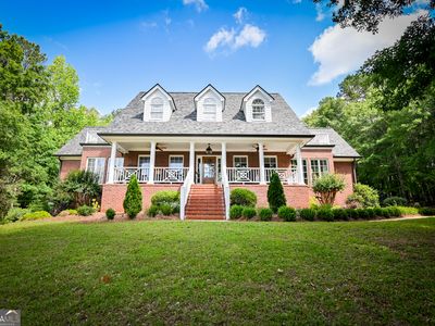 1040 Thornwell Ct