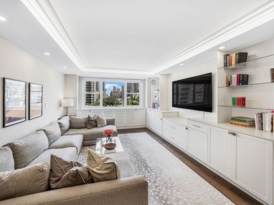 315 E 72nd St APT 9H