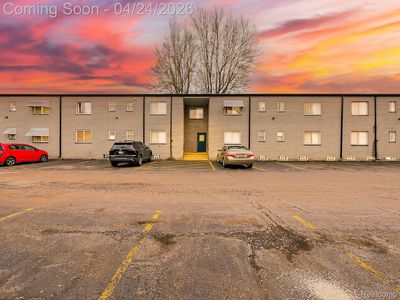 3433 Hillside Dr