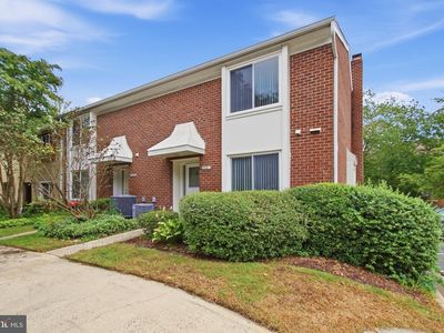 3861 Persimmon Cir