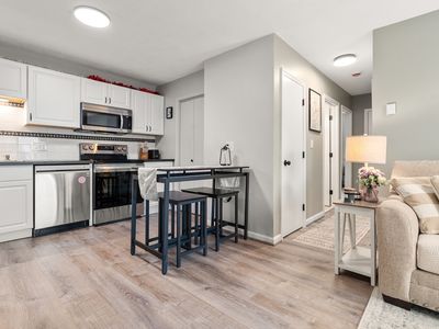 8 Lafayette Park APT 7