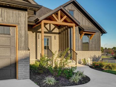 679 N Fox Hill Circle