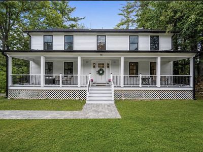 77 Riverlake Street