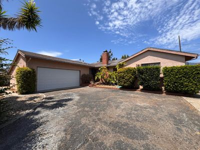 677 Rossmore Rd