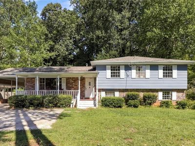 2864 London Ln