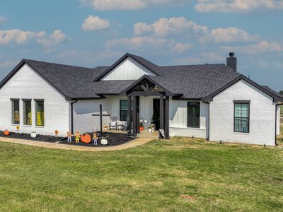 220 La Cresta Ln