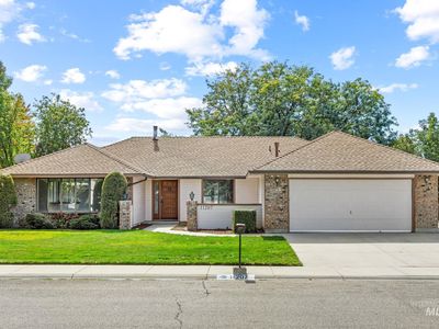 11207 W Bridgetower Dr