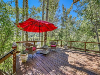 1600 Christy Ln