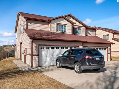 573-573 SE Shoemaker Pl #575