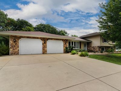 19356 Nottingham Dr