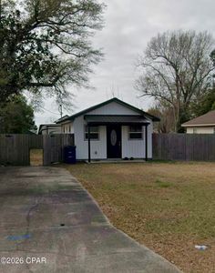 1809 Foster Ave