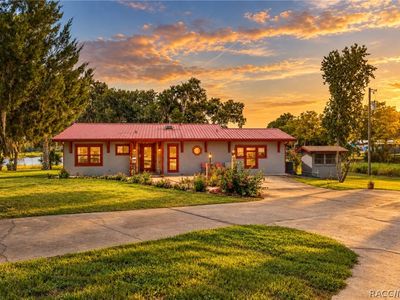 8004 E Halcyon Isle Ct