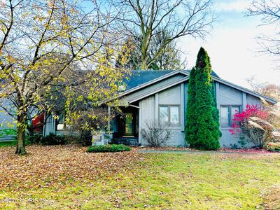 6843 Kristi Lynne Ln