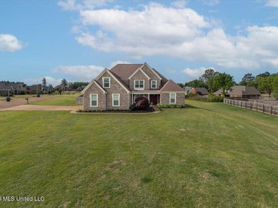 5345 E Pointe Dr