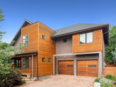 3963 Springleaf Ln